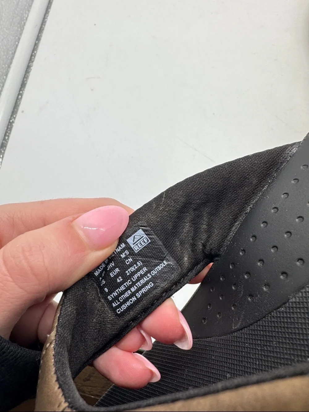 Reef Men’s Cushion‎ Spring Brown Flip Flops Size 9